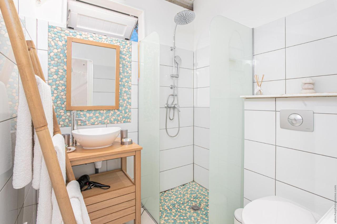 Bungalow Vanille Pacane Vue Mer avec Spa Privé Les Trois-Ilets Esterno foto