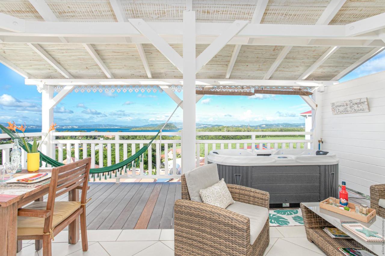 Bungalow Vanille Pacane Vue Mer avec Spa Privé Les Trois-Ilets Esterno foto