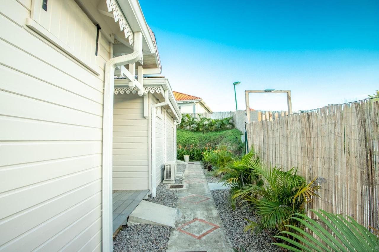 Bungalow Vanille Pacane Vue Mer avec Spa Privé Les Trois-Ilets Esterno foto